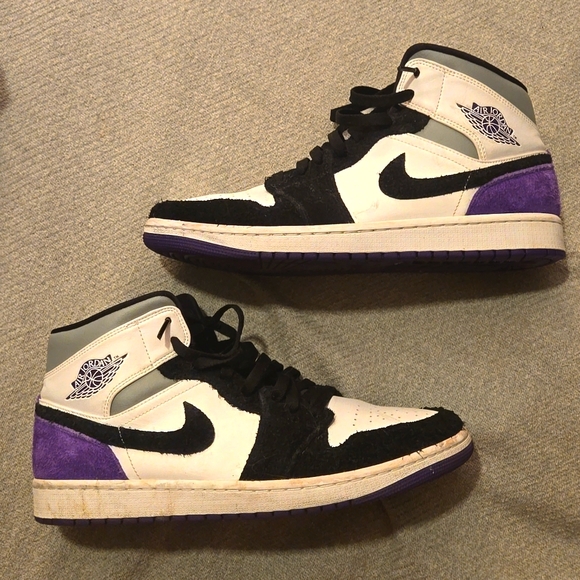 Nike Other - Jordan 1 size 11 mid purple, black white